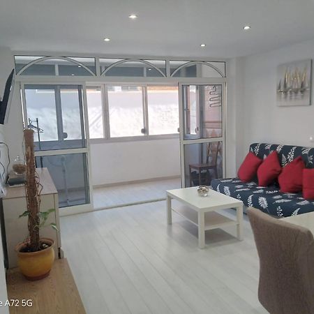 Piso Con Parkinprivado Y A10Minutosdelaplayaandando Apartment Malaga Exterior photo