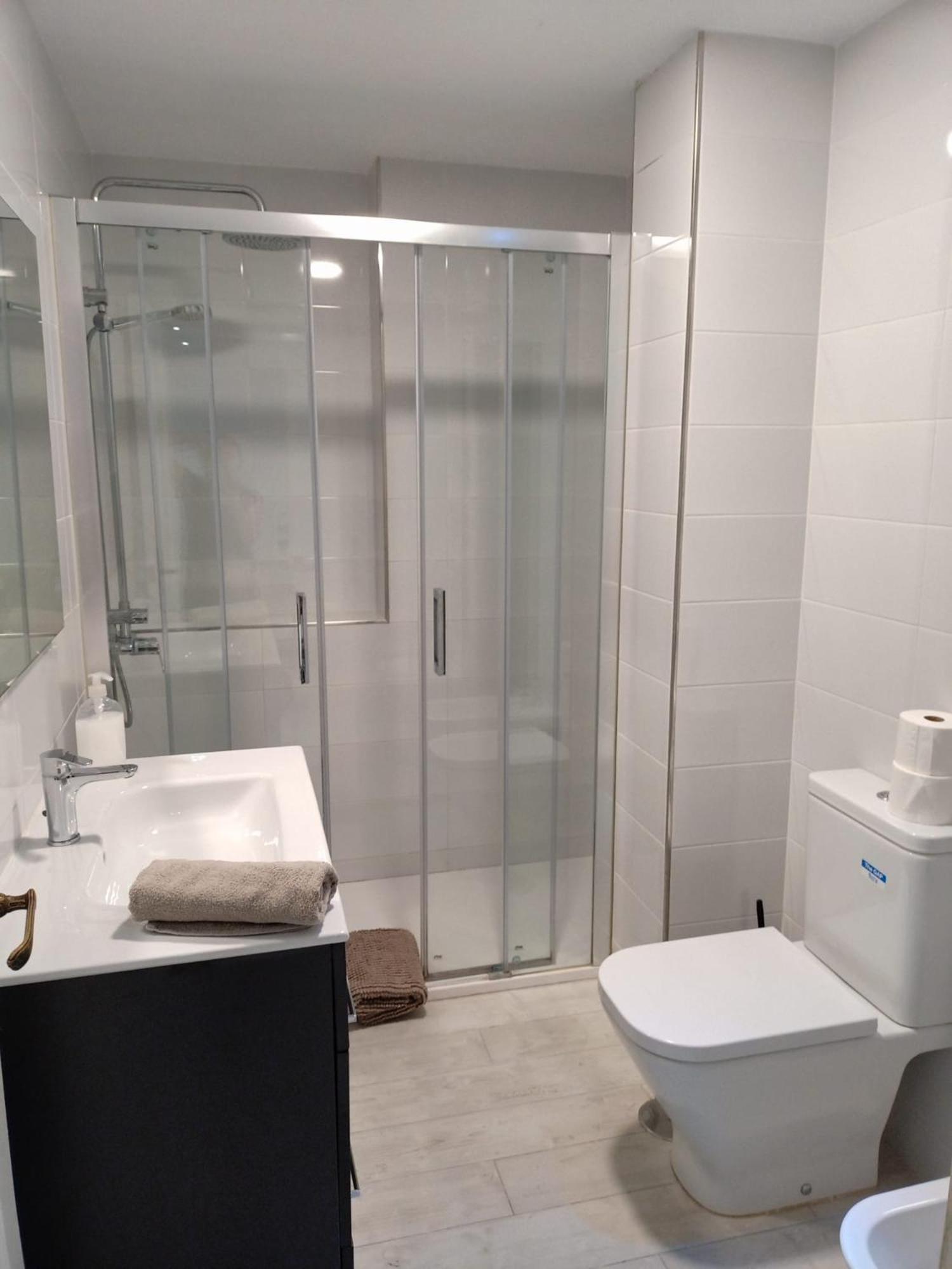Piso Con Parkinprivado Y A10Minutosdelaplayaandando Apartment Malaga Exterior photo