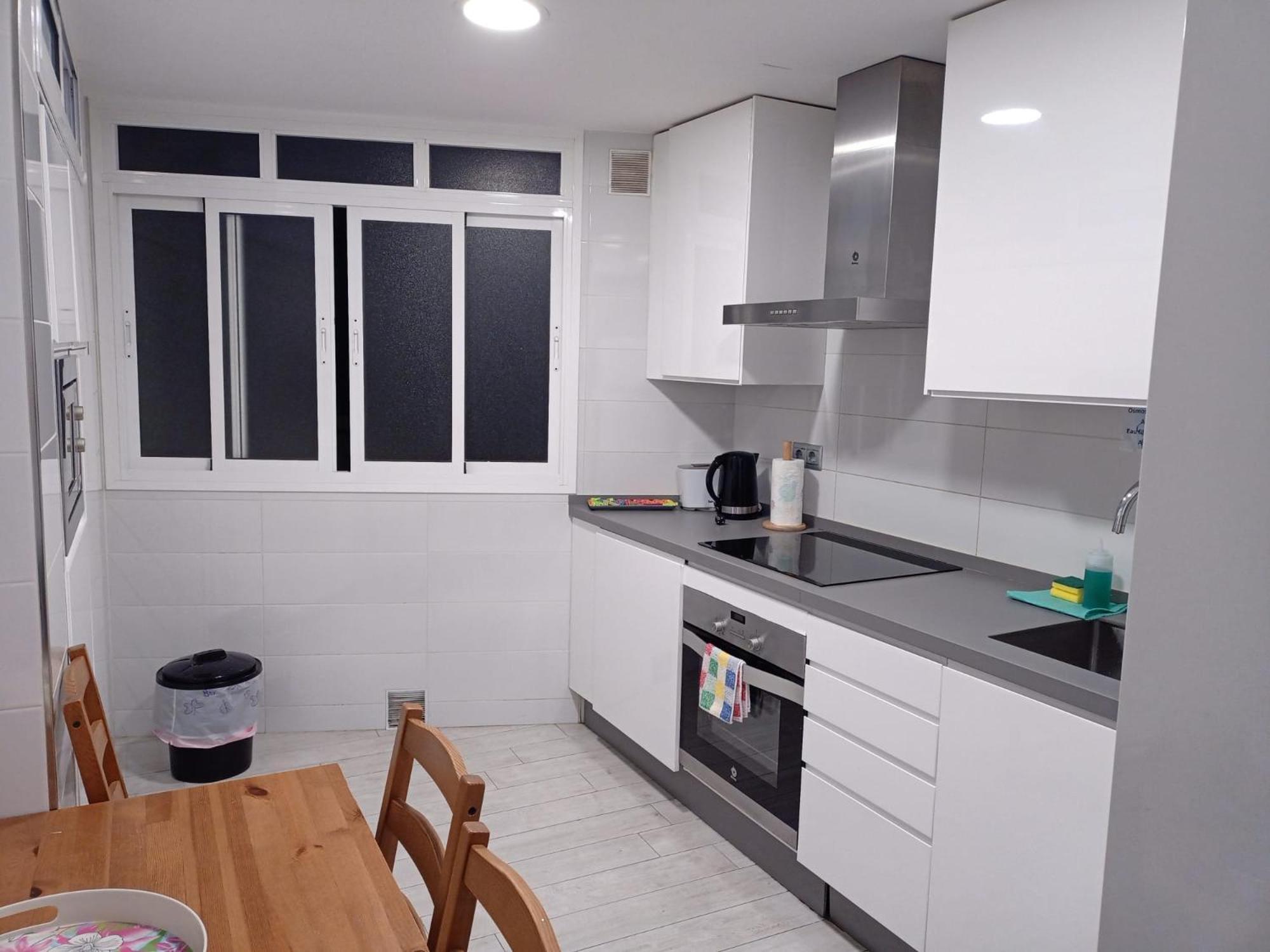 Piso Con Parkinprivado Y A10Minutosdelaplayaandando Apartment Malaga Exterior photo