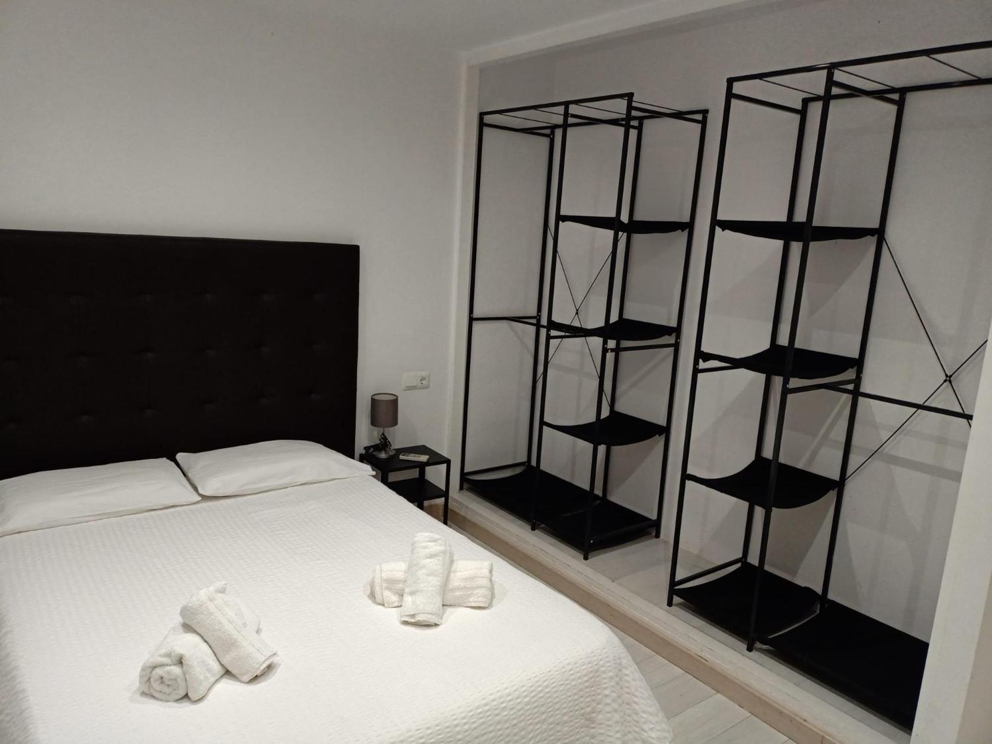 Piso Con Parkinprivado Y A10Minutosdelaplayaandando Apartment Malaga Exterior photo
