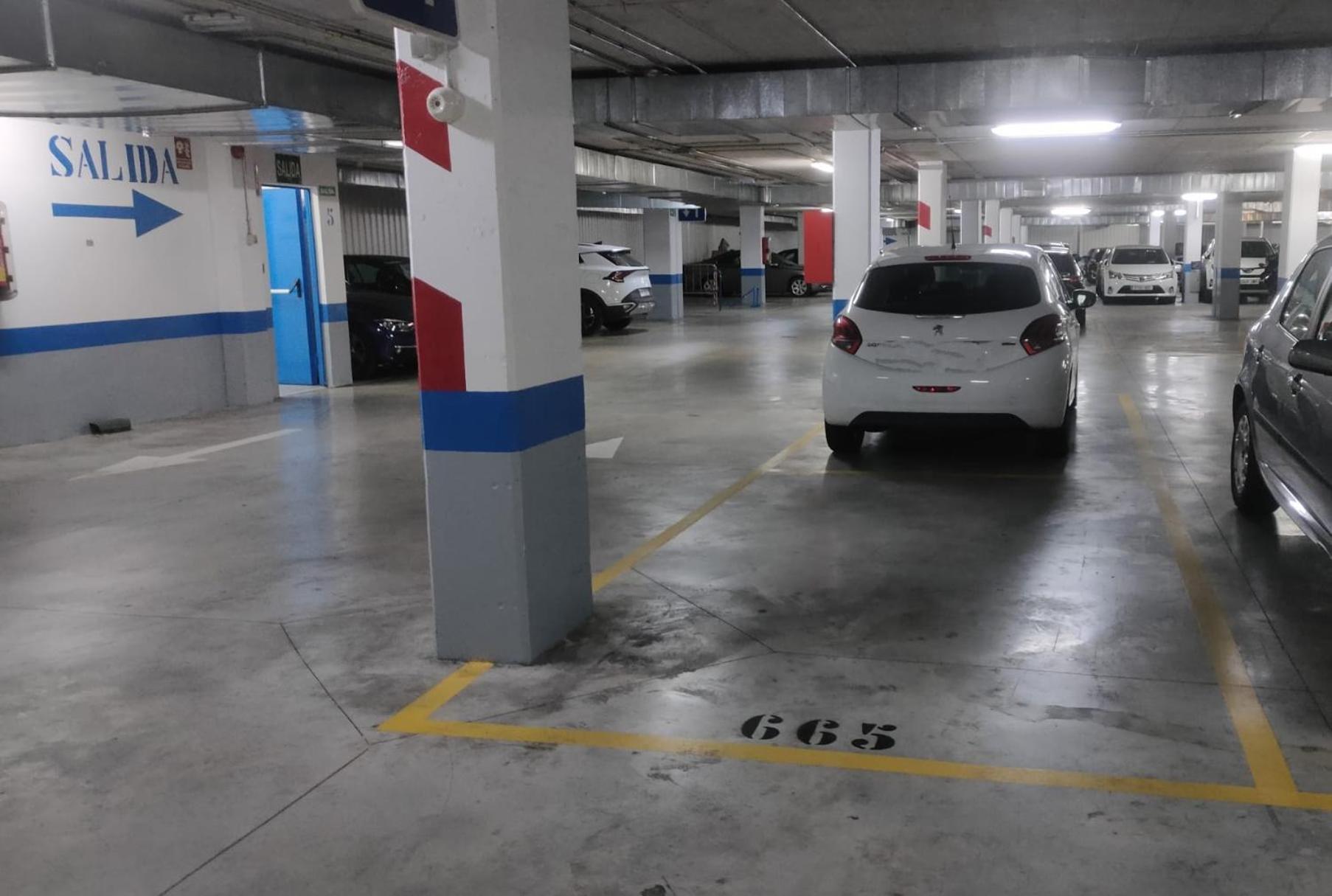 Piso Con Parkinprivado Y A10Minutosdelaplayaandando Apartment Malaga Exterior photo